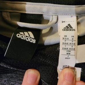 Small Black/Grey Adidas pullover hoodie